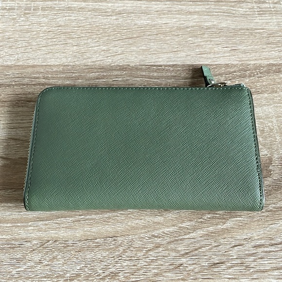 Lo & sons wallet EUC - Picture 2 of 7